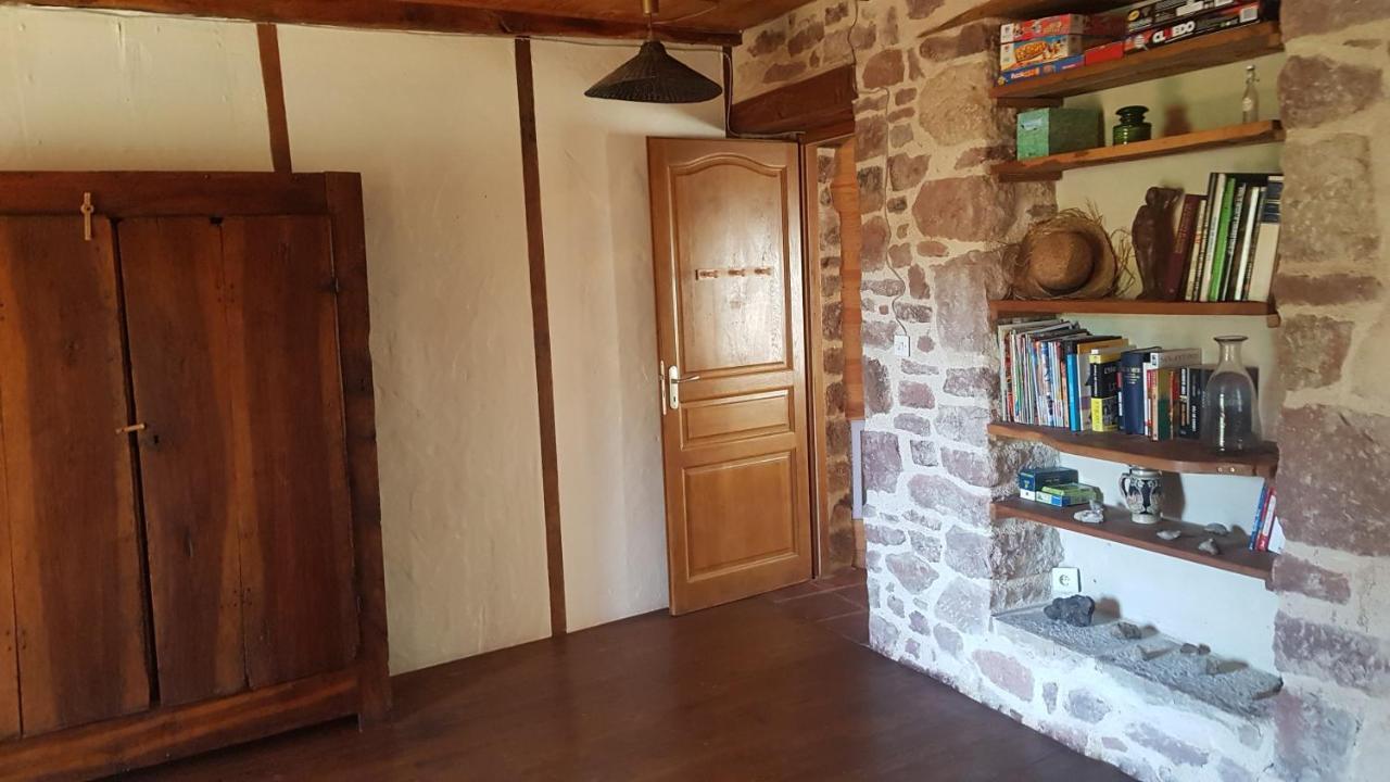 Maison Isolee Dans Les Vignes Et Les Bois Valady Екстер'єр фото